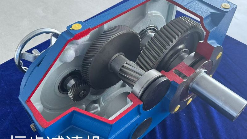 聚氨酯同步带与橡胶同步带：性能对比与适用场景分析